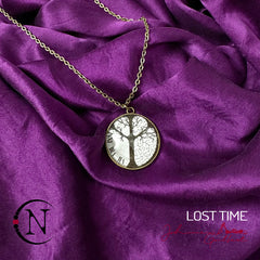 Necklace/Choker Lost Time NTIO by Johnnie Guilbert
