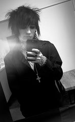 Ring ~ Cut Me Clean by Johnnie Guilbert