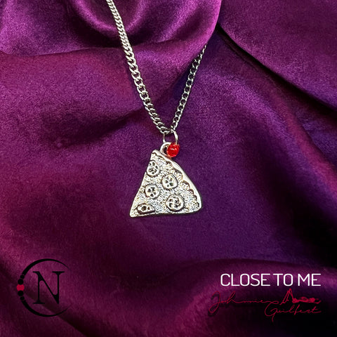 Necklace ~ Close To Me by Johnnie Guilbert ~  HOLIDAY LIMITED EDITION 25