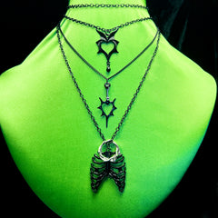 The Alien Necklace by Lee Jennings