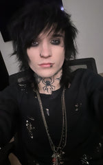 My Heart's A Wreck NTIO Necklace by Johnnie Guilbert